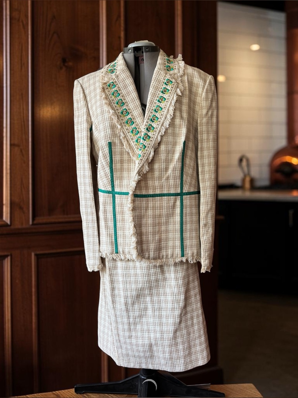 NWT Vintage JLC Beige Tweed Skirt Suit with Green Embroidery & Trim